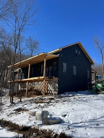 $495,000 | E2053 Fawn La, La Valle, WI 53941