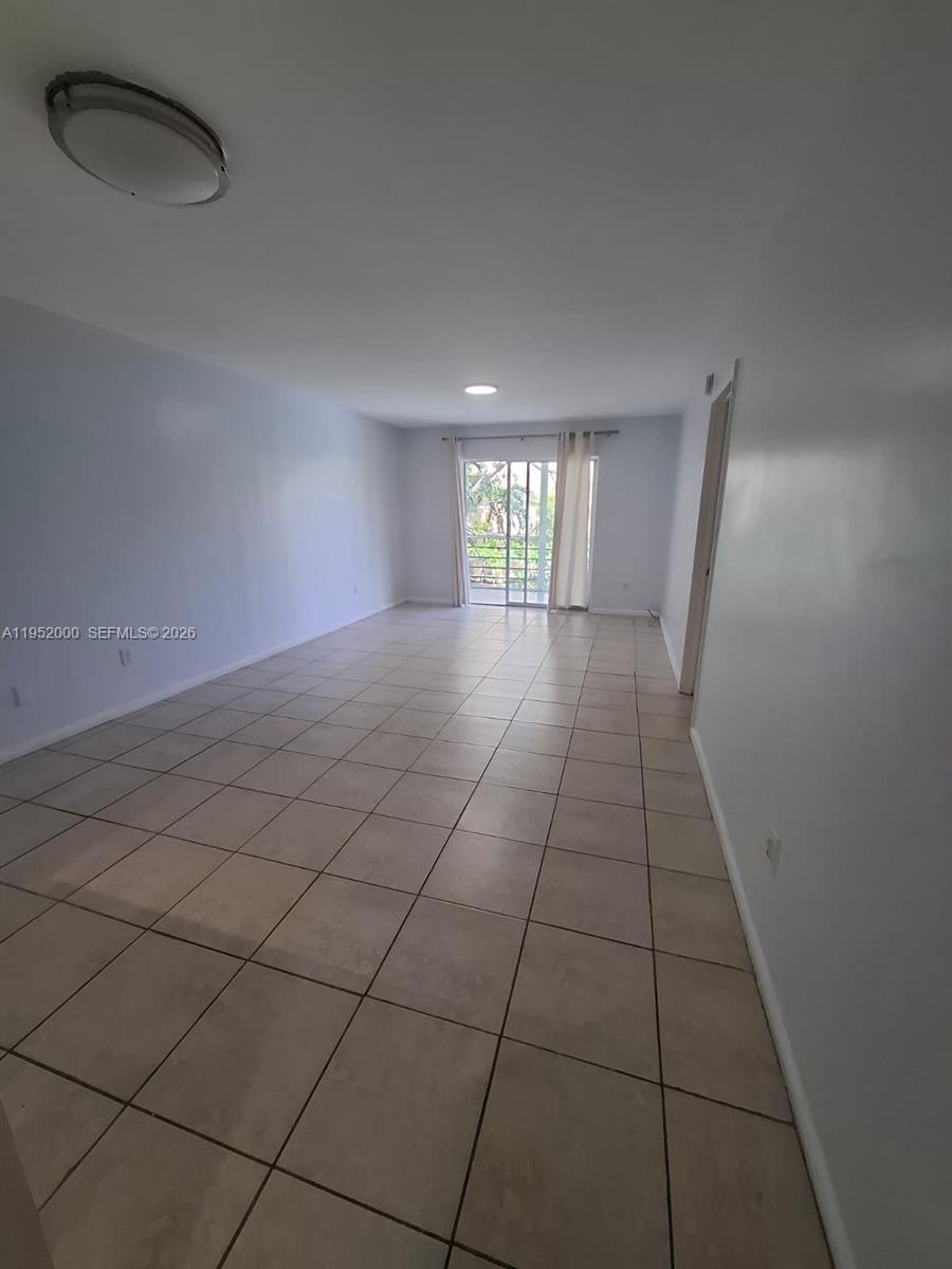 4111 Stirling Road, Unit 308 Fort Lauderdale, FL 33314 - Photo 13 of 36