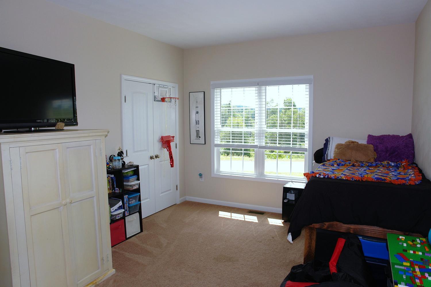 320 Ridgley Lane Fincastle, VA 24090 - Photo 22 of 40 320 Ridgley Lane Fincastle VA-large-021-