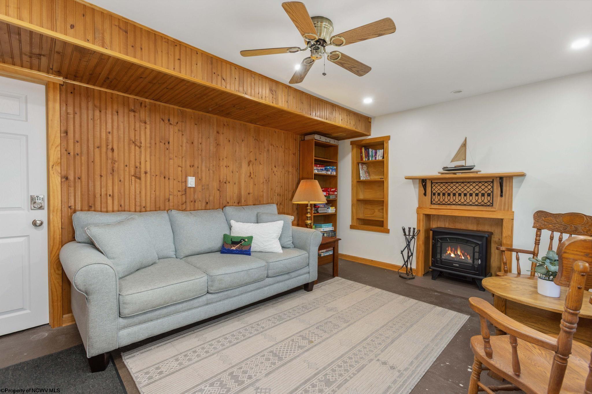 576 Hemlock Circle Terra Alta, WV 26764 - Photo 32 of 50 Gallery Image 32