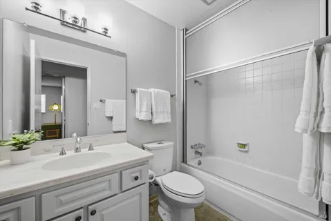 $975,000 | 3378 Twin Oaks Drive, Napa, CA 94558