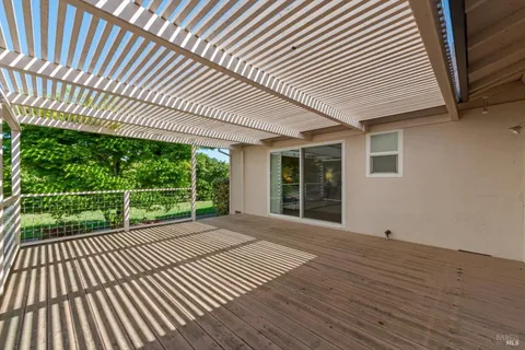 $975,000 | 3378 Twin Oaks Drive, Napa, CA 94558