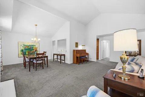 $975,000 | 3378 Twin Oaks Drive, Napa, CA 94558