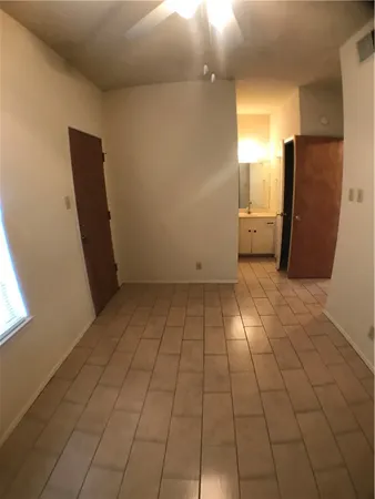 $985 | 619 West 37th Street, Unit 104, Austin, TX 78705