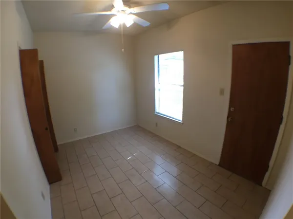$985 | 619 West 37th Street, Unit 104, Austin, TX 78705