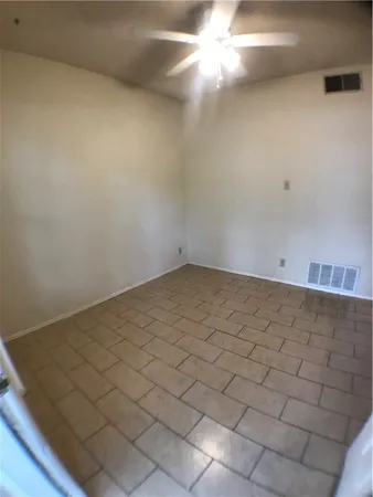 $985 | 619 West 37th Street, Unit 104, Austin, TX 78705