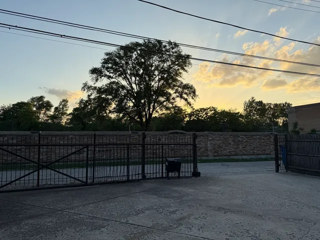 $159,900 | 6938 South Dorchester Avenue, Unit 2, Chicago, IL 60637