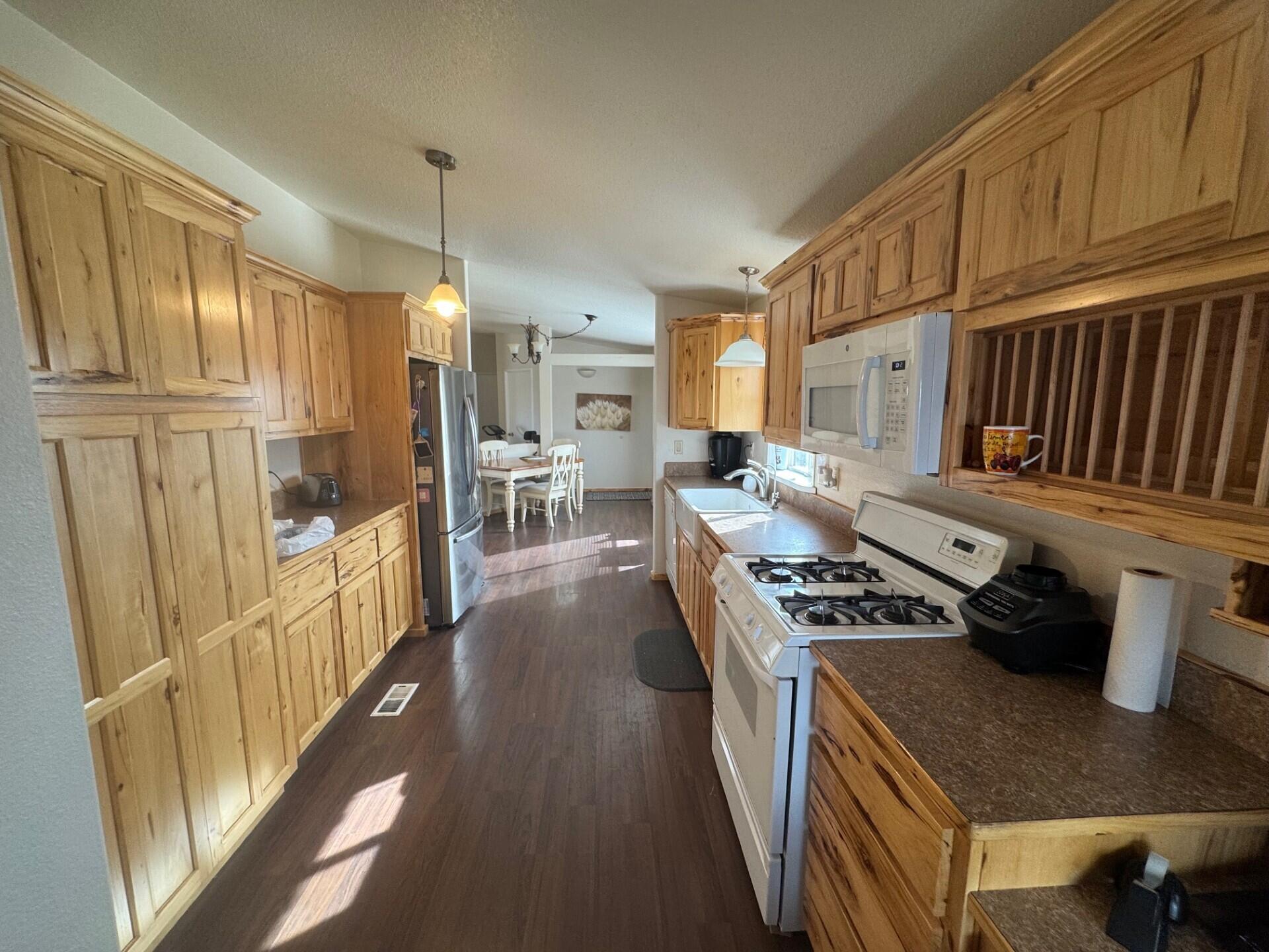 471-700 Reece Road Susanville, CA 96130 - Photo 11 of 26 11_Reece Ranch_pic 12 vr