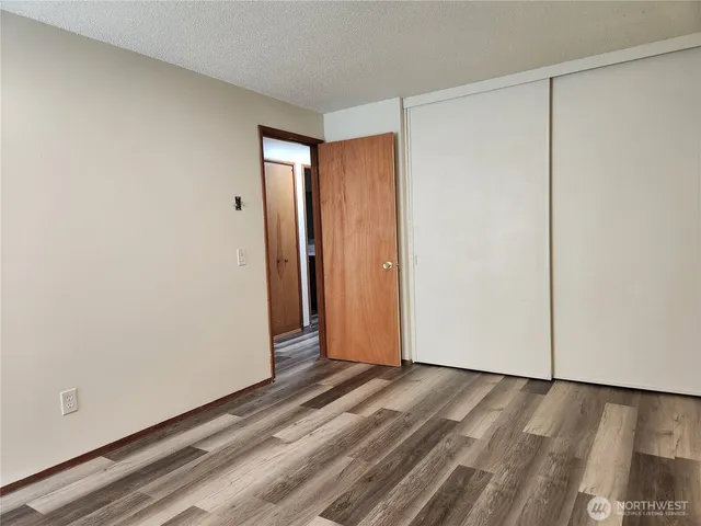 $1,560 | 624 West Cedar Street, Unit 9, Shelton, WA 98584