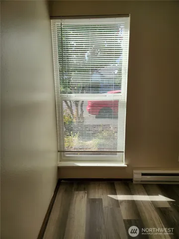 $1,560 | 624 West Cedar Street, Unit 9, Shelton, WA 98584