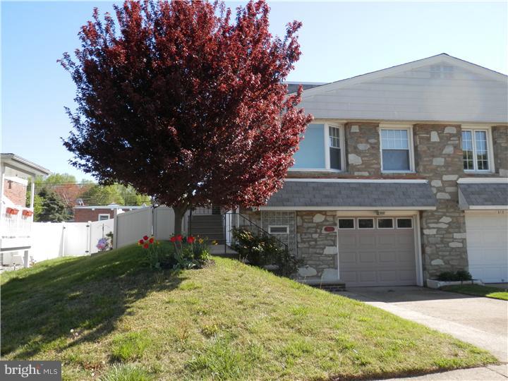 613 Sherrie Road Philadelphia, PA 19115 - Photo 2 of 11 Exterior Front