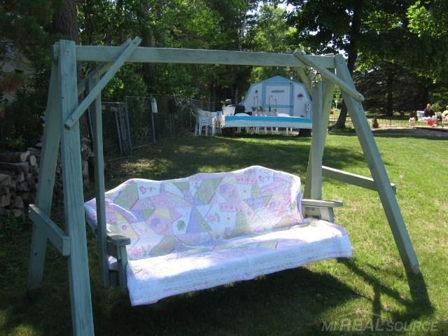 3932 Lakeshore Road Deckerville, MI 48427 - Photo 30 of 33 31251006-29.JPG