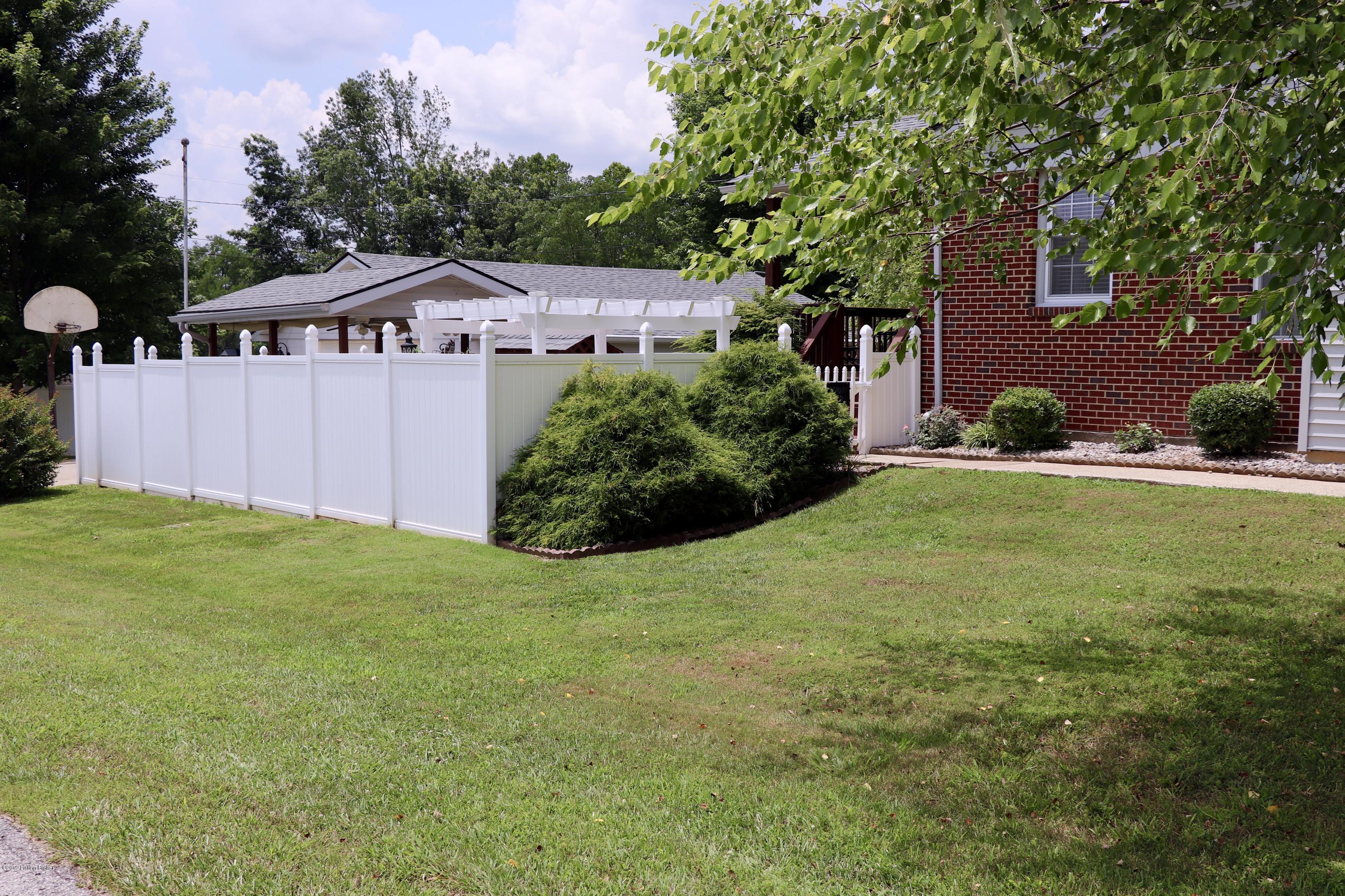 2011 Flatlick Road Mount Washington, KY 40047 - Photo 26 of 36 fullsizeoutput_9e19