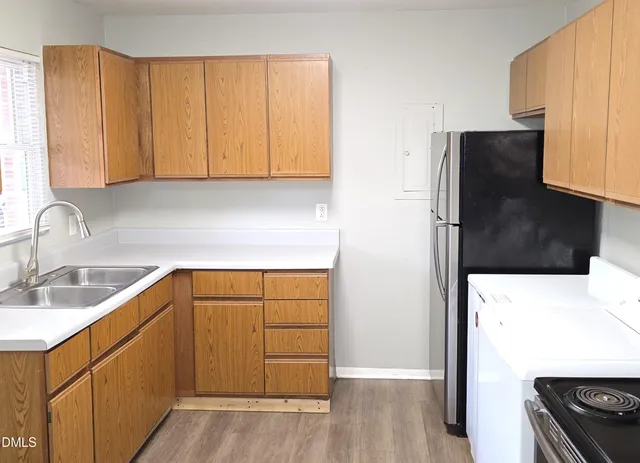 $1,295 | 409 Rose Lane, Raleigh, NC 27610