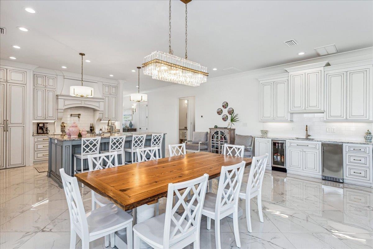 30866 Ono N Loop West Orange Beach, AL 36561 - Photo 10 of 49 Dining Area