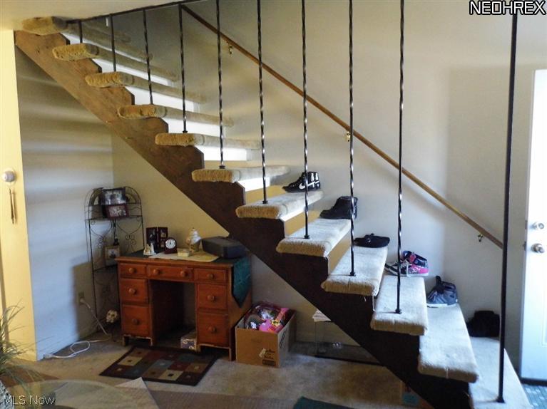 2646 Chamberlain Road Akron, OH 44333 - Photo 14 of 24
