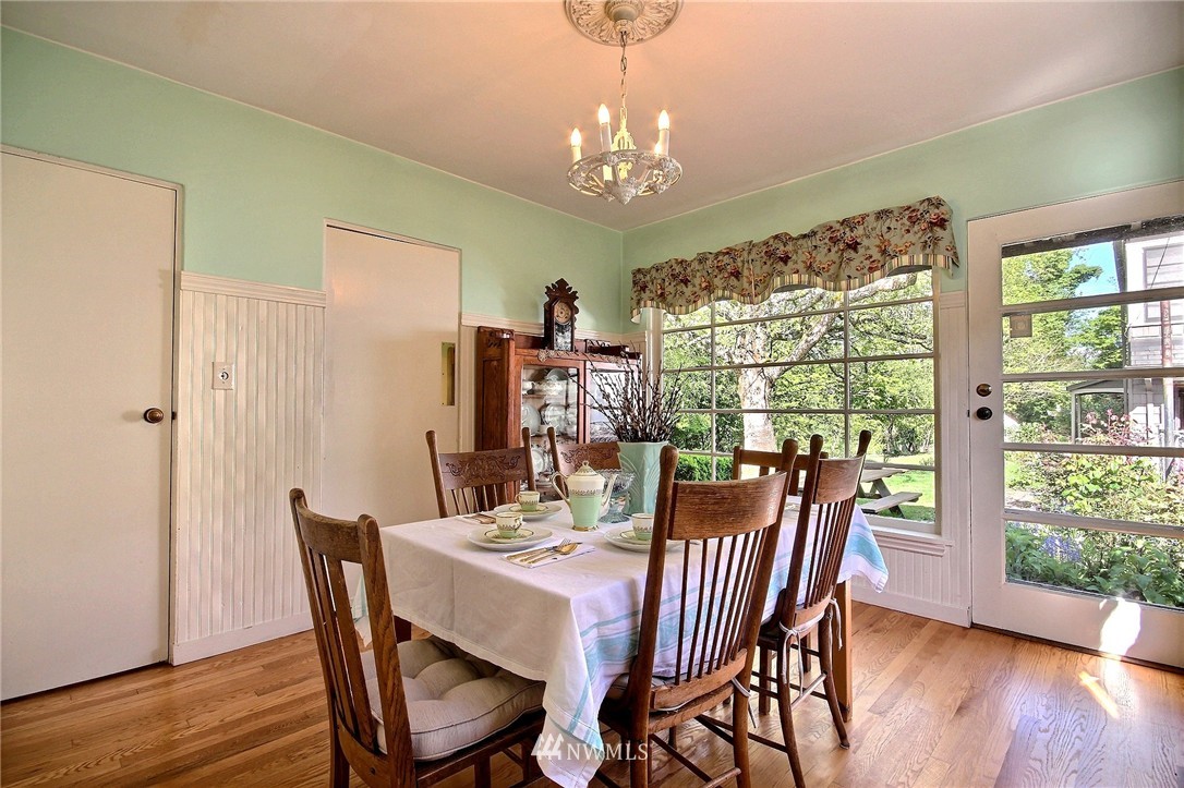 320 Renton Avenue South Renton, WA 98057 - Photo 3 of 25