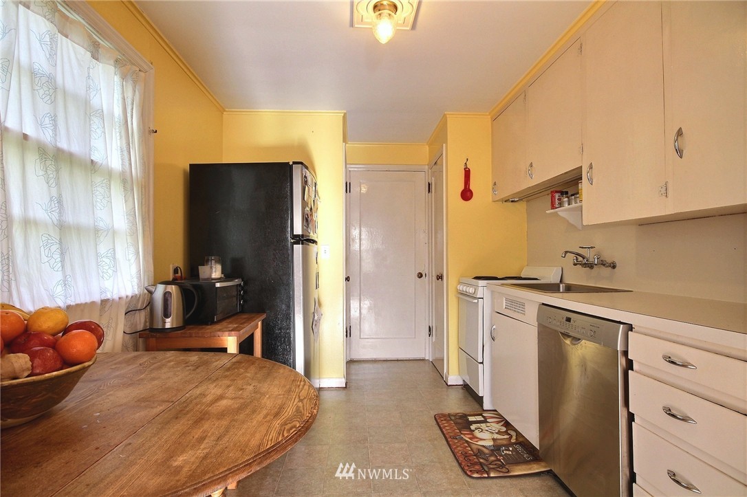 320 Renton Avenue South Renton, WA 98057 - Photo 24 of 25
