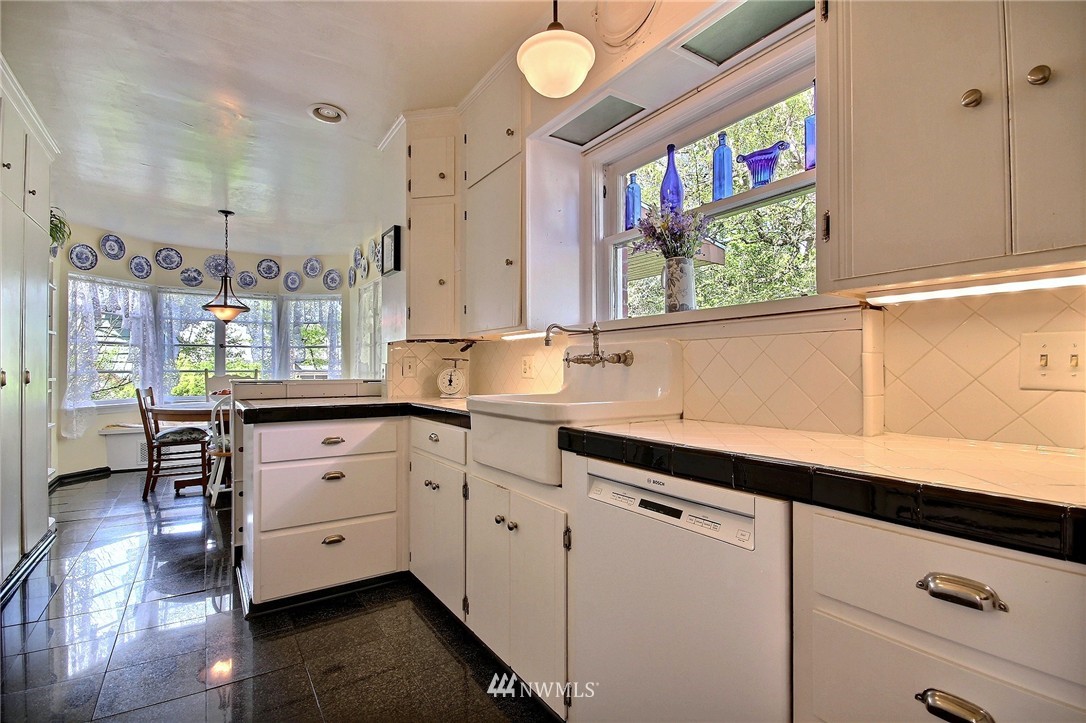320 Renton Avenue South Renton, WA 98057 - Photo 5 of 25