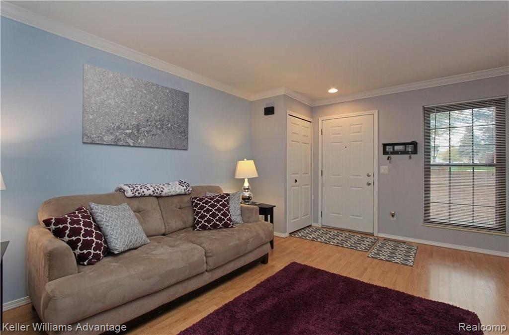 40006 Crosswinds Road Novi, MI 48375 - Photo 3 of 14