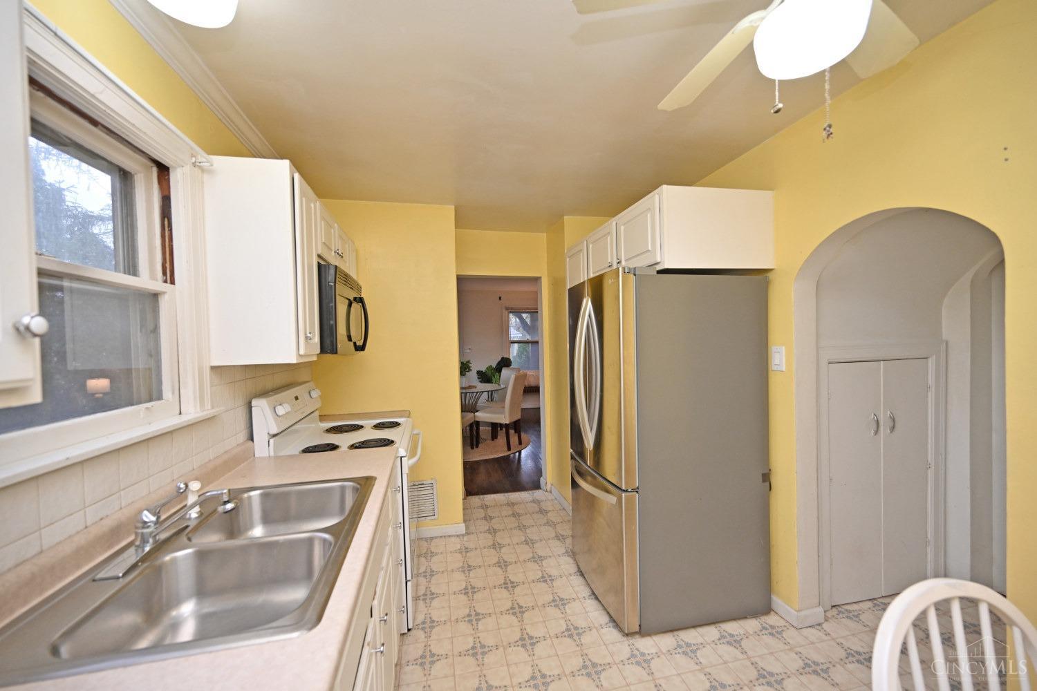 8577 Plainfield Road Cincinnati, OH 45236 - Photo 19 of 31 Gallery Image 19