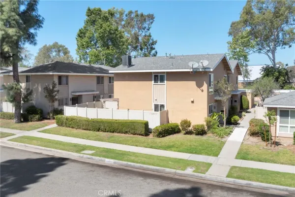 $580,000 | 13451 Village Cerritos Ca, Cerritos, CA 90703