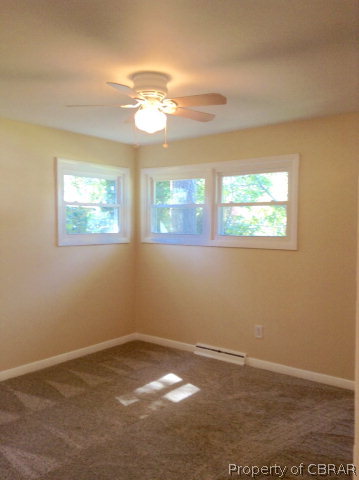 1484 Laurens Road Gloucester Point, VA 23062 - Photo 14 of 36