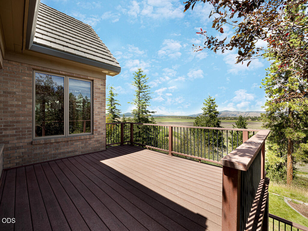 11707 Kestrel Road Klamath Falls, OR 97601 - Photo 18 of 65