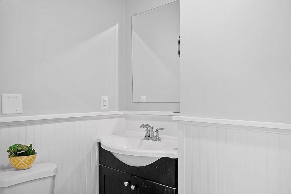 42 Fitchburg Road Ashburnham, MA 01430 - Photo 15 of 33