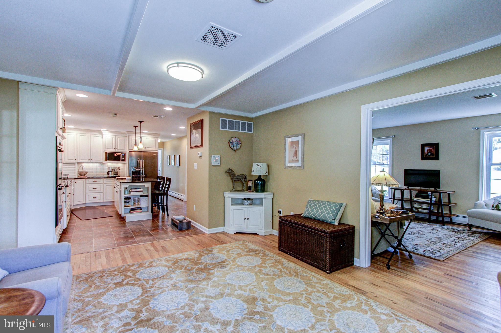 9 Pickwick Lane Malvern, PA 19355 - Photo 19 of 61 Living Room