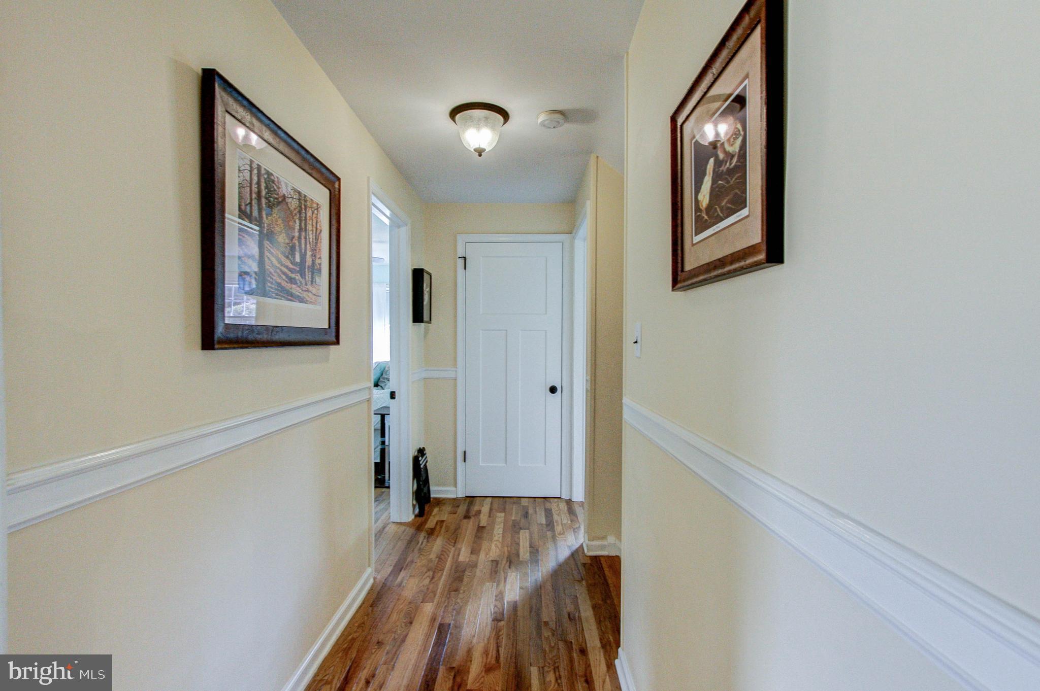 9 Pickwick Lane Malvern, PA 19355 - Photo 39 of 61 Hallway