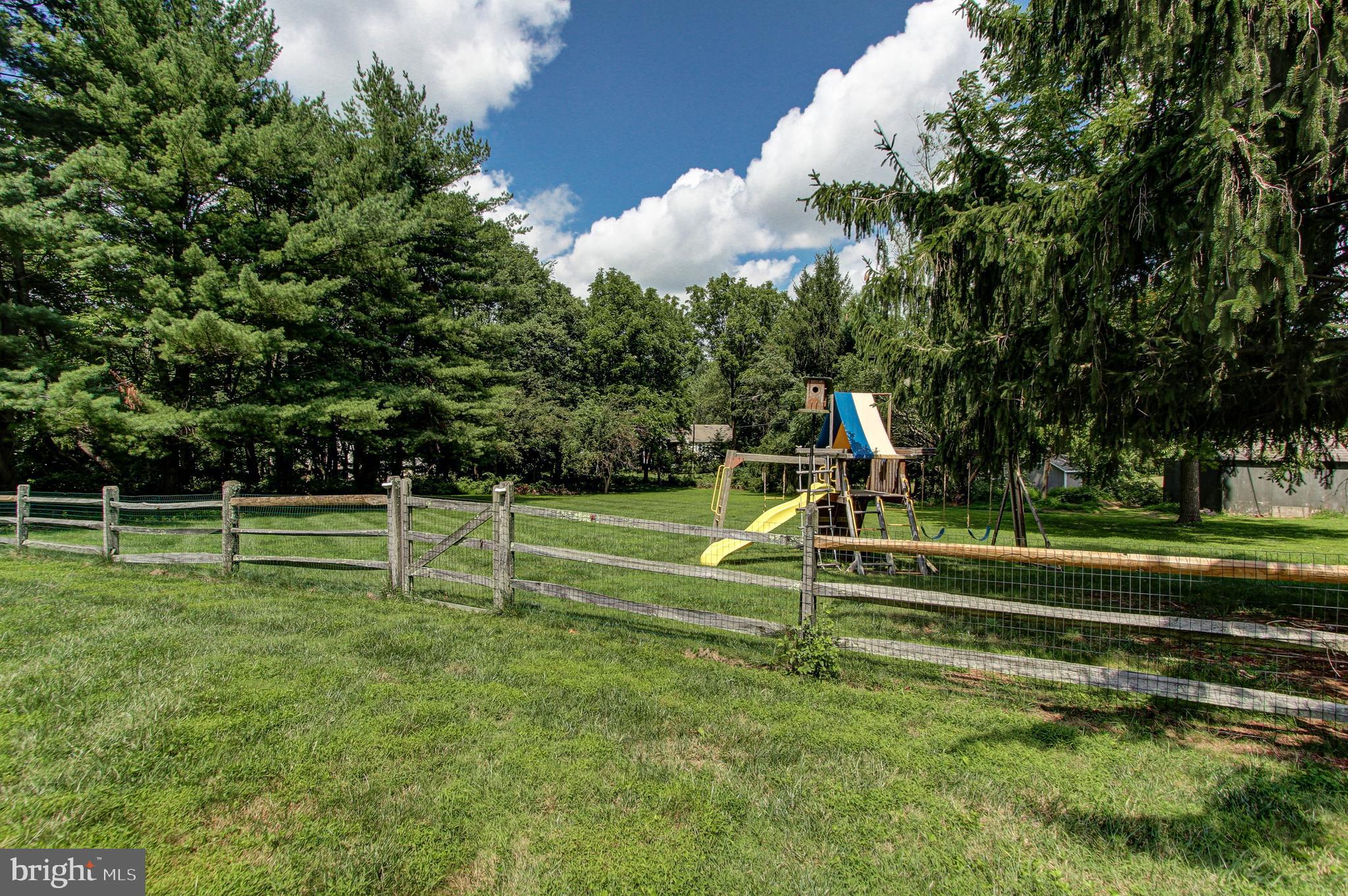9 Pickwick Lane Malvern, PA 19355 - Photo 56 of 61 Extended Lot beyond fence