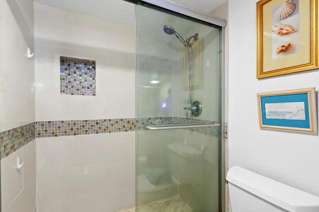 $425,000 | 899 Jeffery Street, Unit 301, Boca Raton, FL 33487