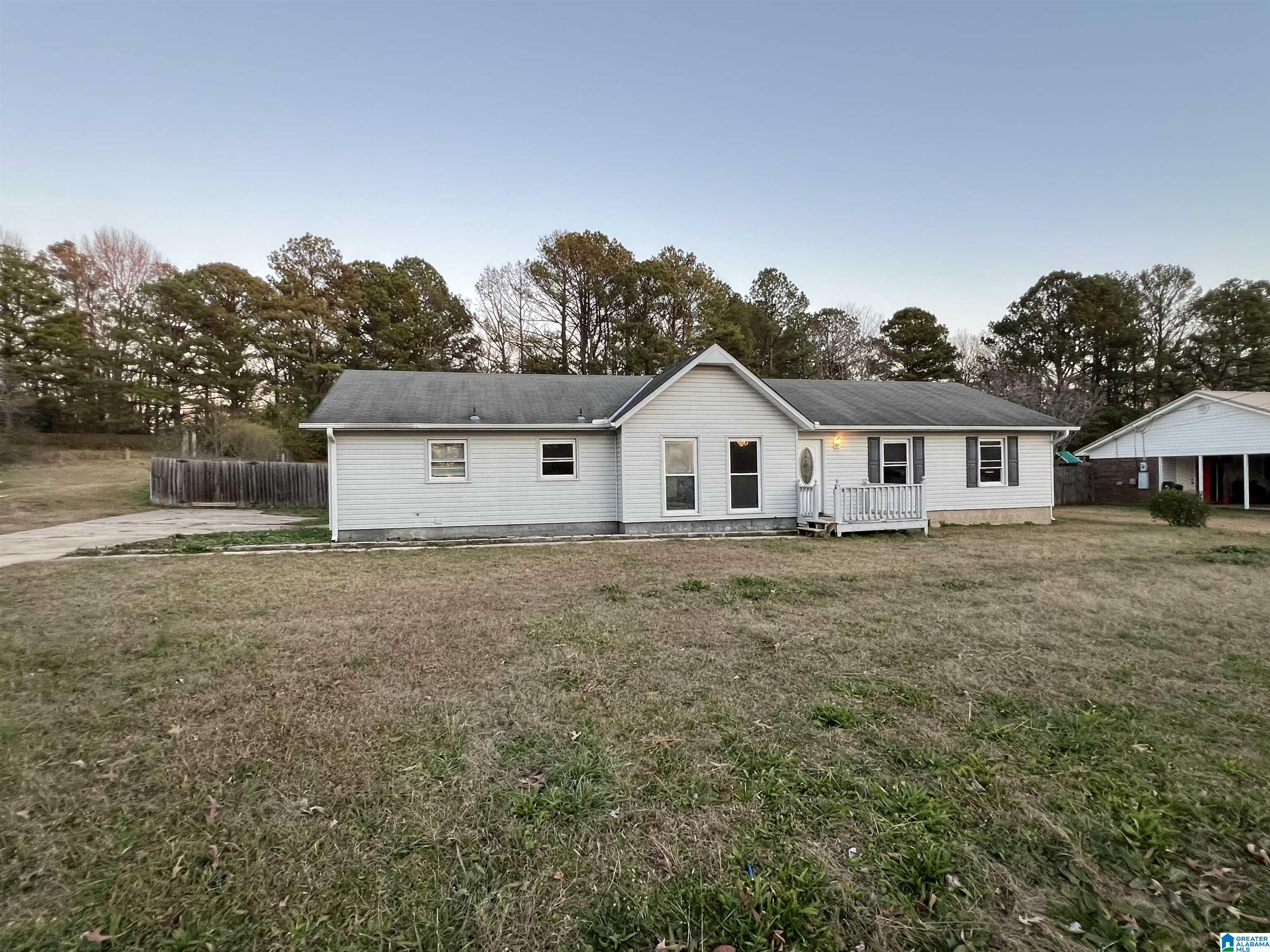 15627 Peace Valley Road Brookwood, AL 35444 - Photo 2 of 19