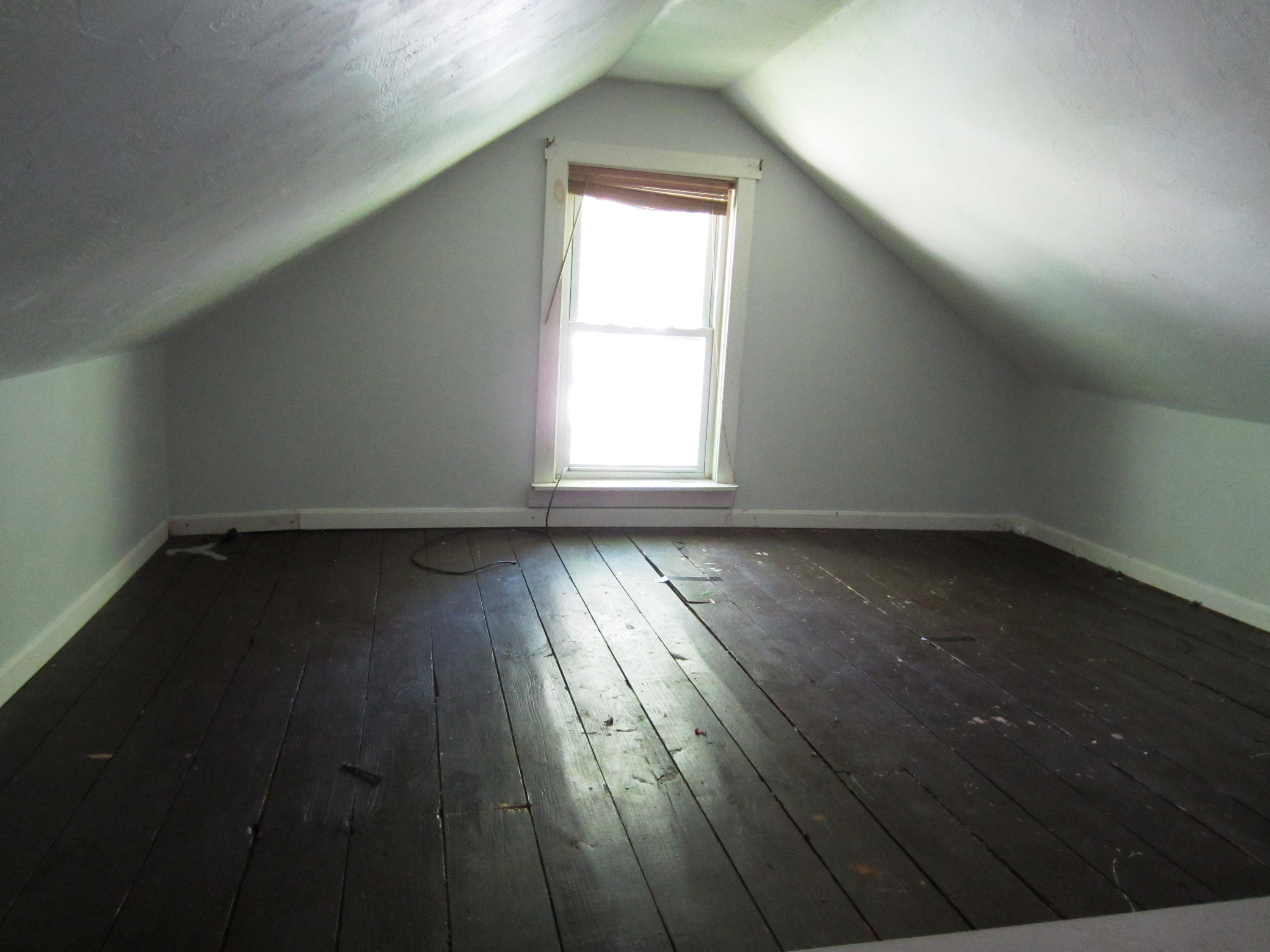 5 Reed Street Springvale, ME 04083 - Photo 15 of 30 Bonus Room 2