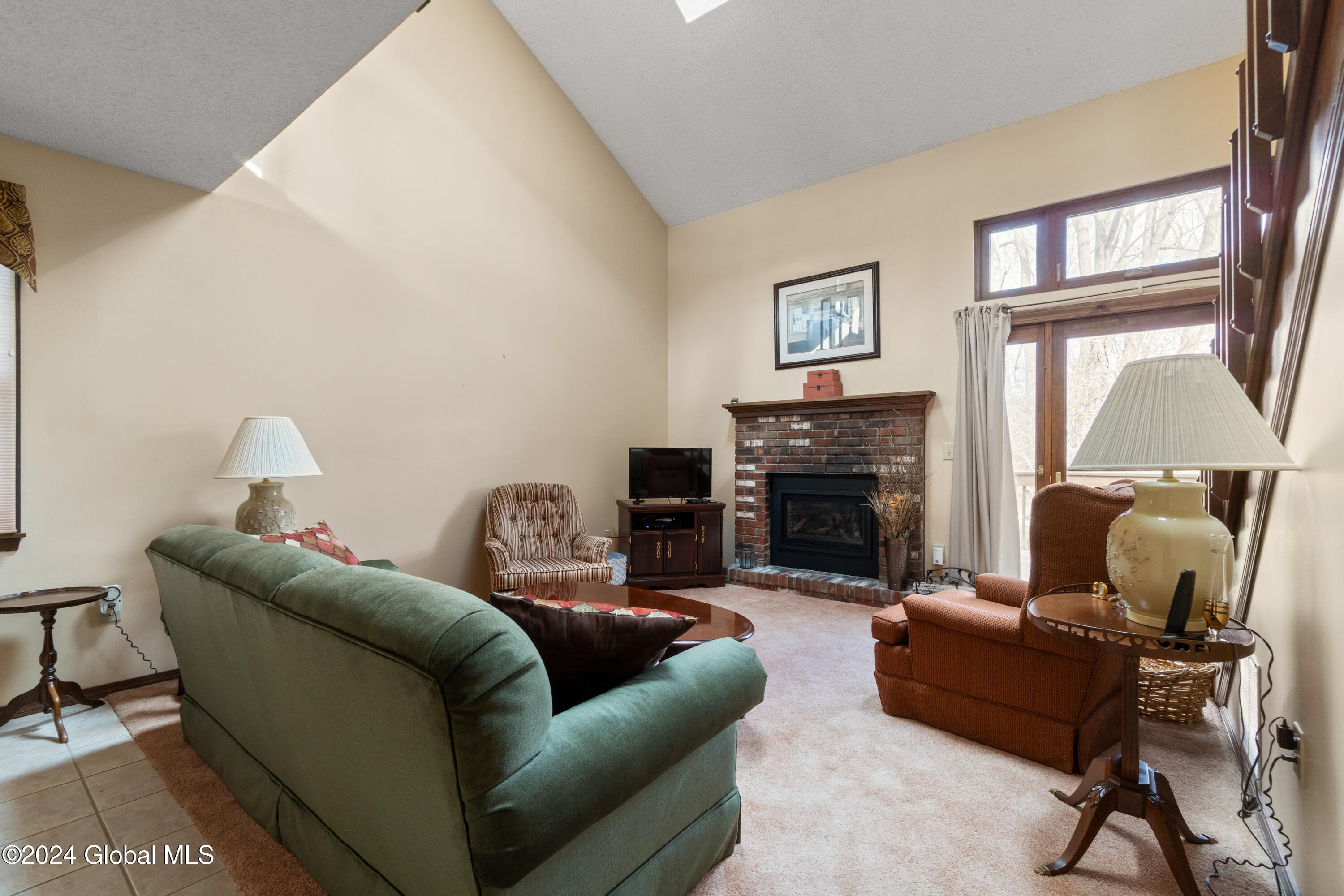 14 Rugby Road Bethlehem, NY 12159 - Photo 11 of 31 19-DSC04008