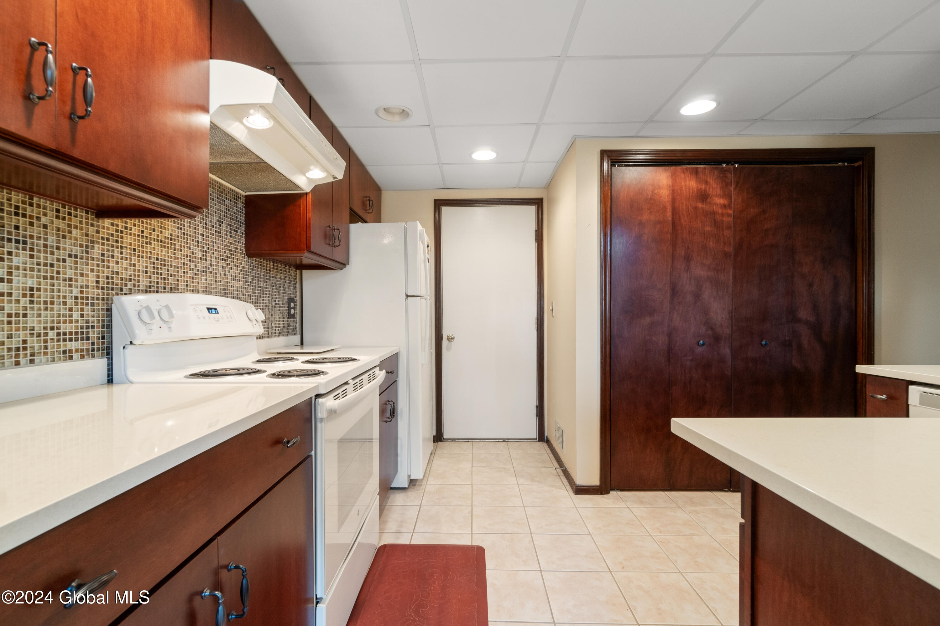 14 Rugby Road Bethlehem, NY 12159 - Photo 15 of 31 28-DSC04035