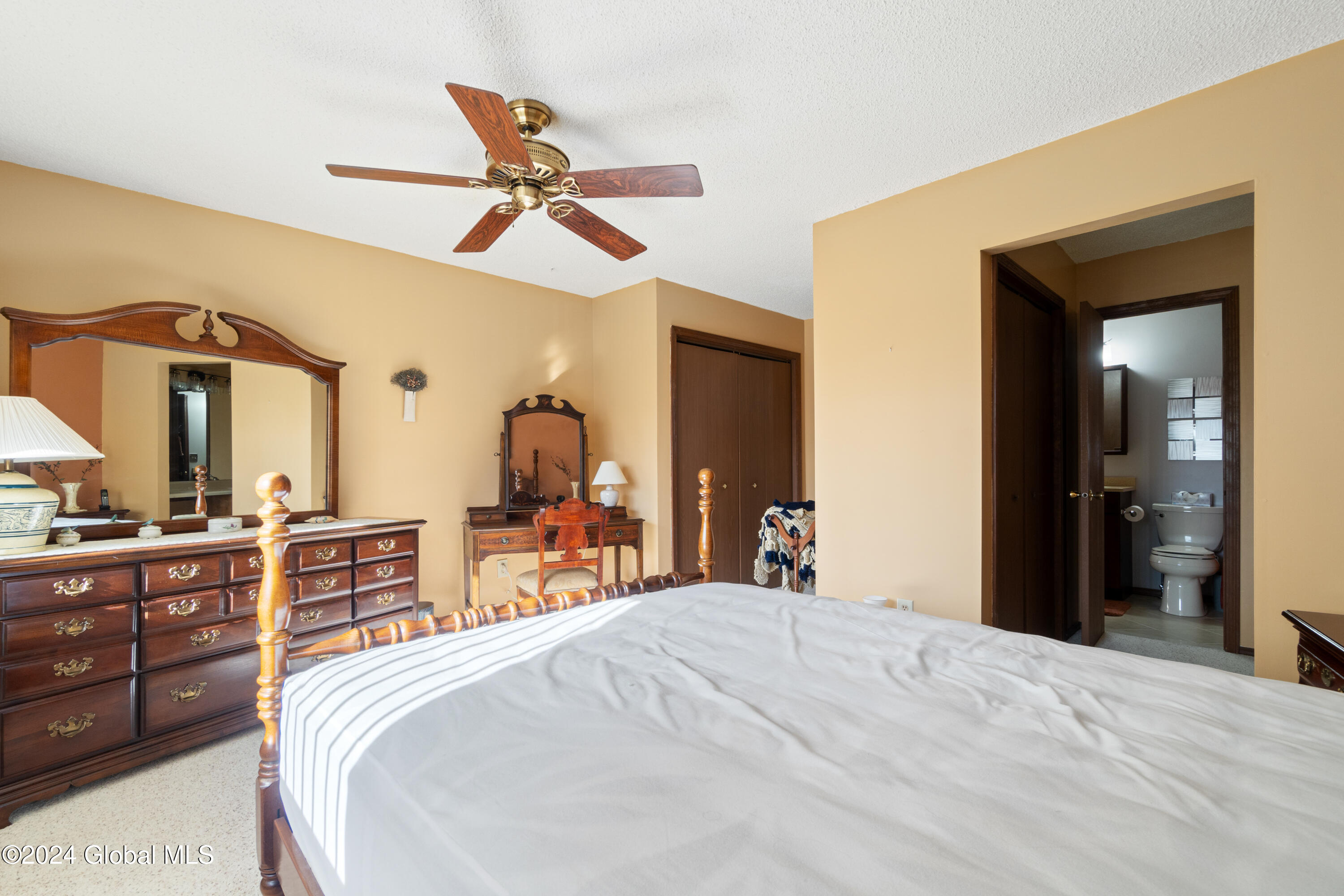 14 Rugby Road Bethlehem, NY 12159 - Photo 26 of 31 41-DSC04074