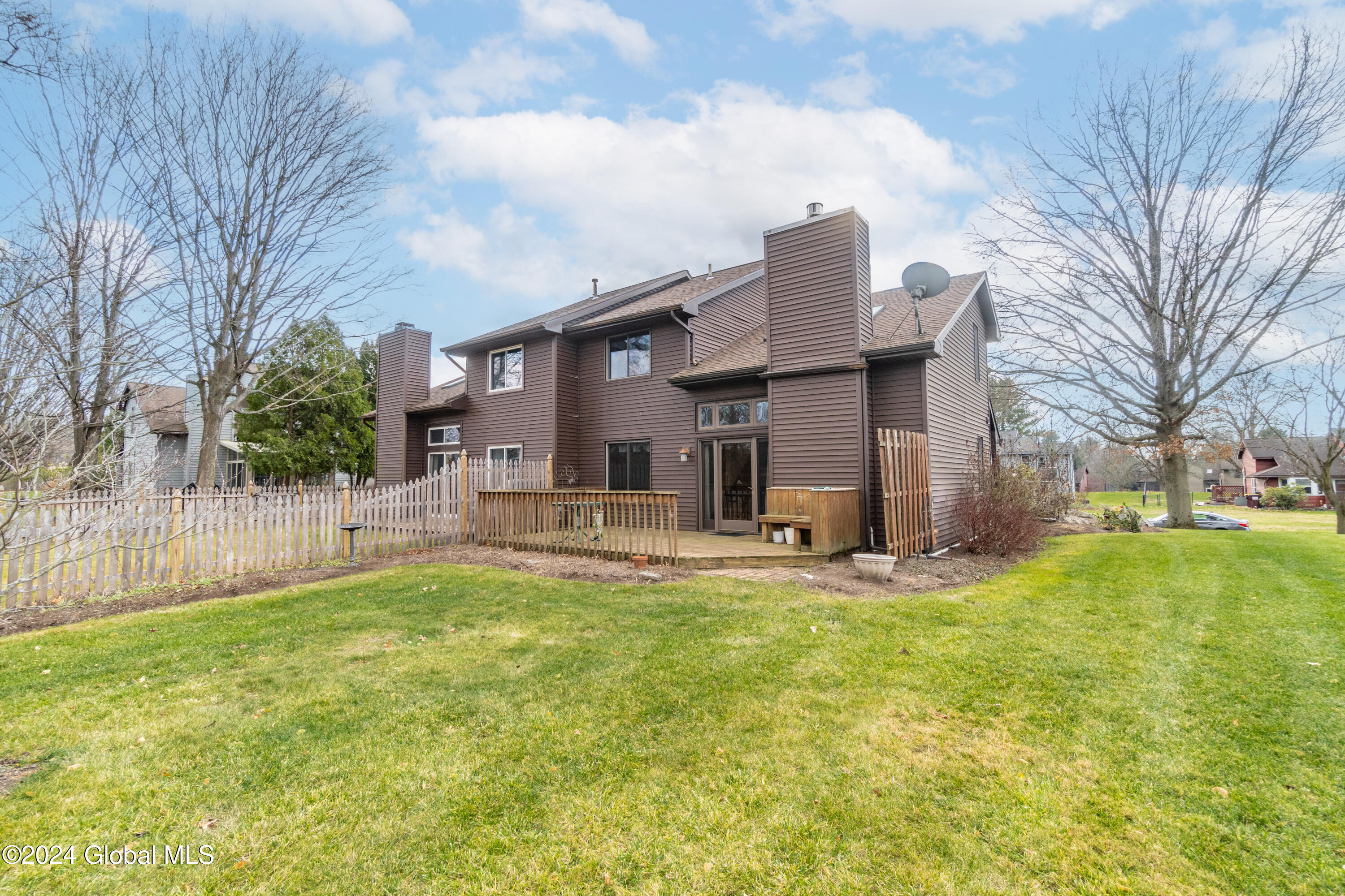 14 Rugby Road Bethlehem, NY 12159 - Photo 4 of 31 09-14 Rugby Rd-9