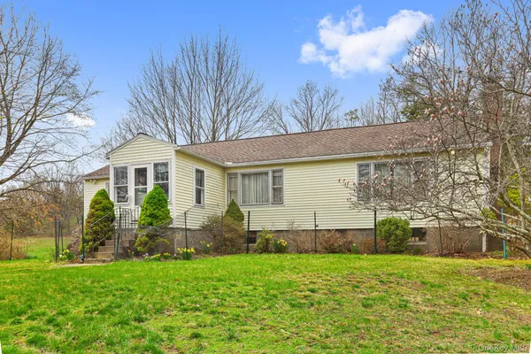 $575,000 | 770 Gahbauer Road, Hudson, NY 12534