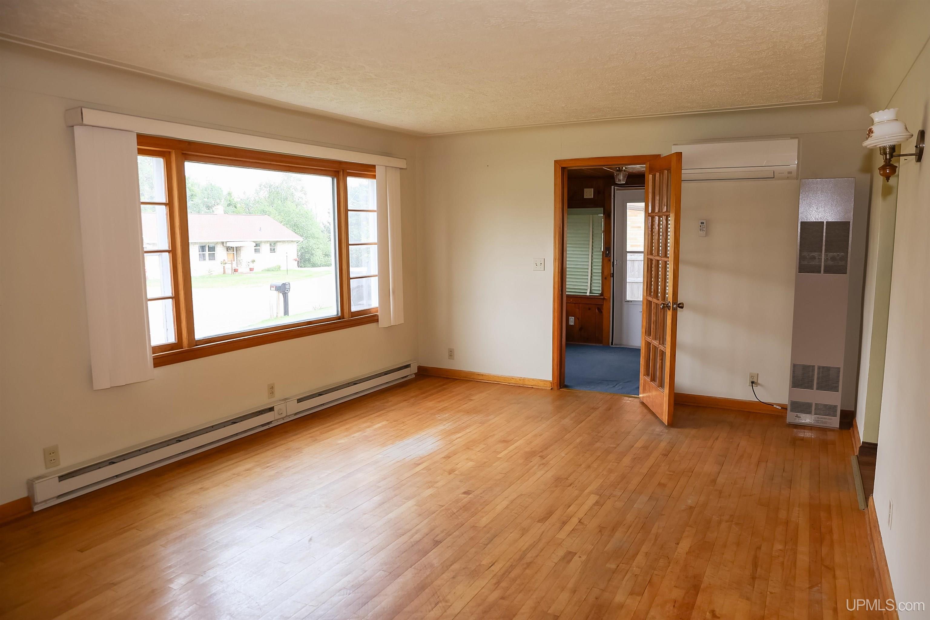 135 Rd PI Ishpeming, MI 49849 - Photo 4 of 31 Gallery Image 4