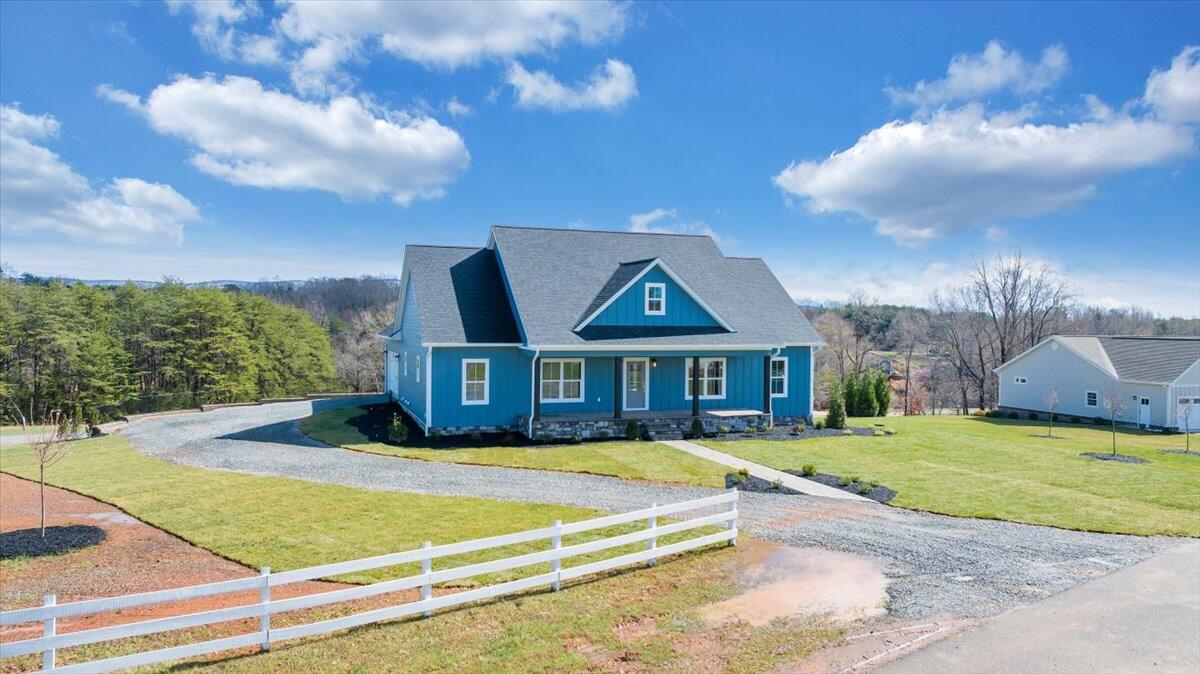 27 Smokehouse Road Moneta, VA 24121 - Photo 111 of 144 108-DJI_20260313024753_0340_D