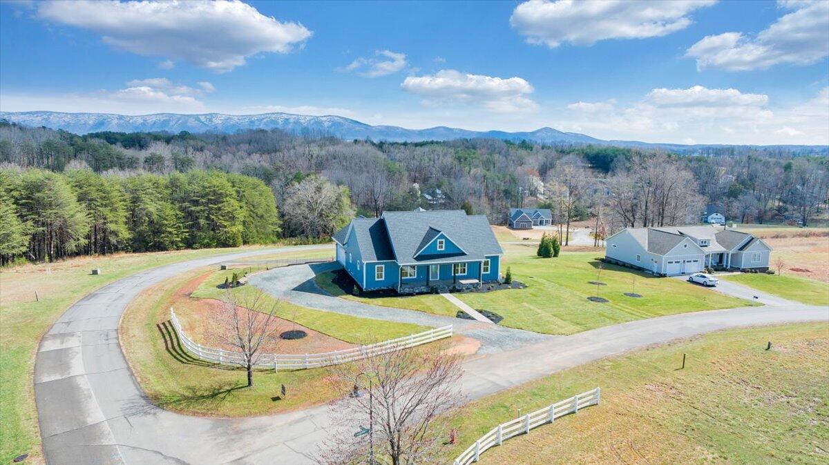 27 Smokehouse Road Moneta, VA 24121 - Photo 112 of 144 109-DJI_20260313024736_0338_D