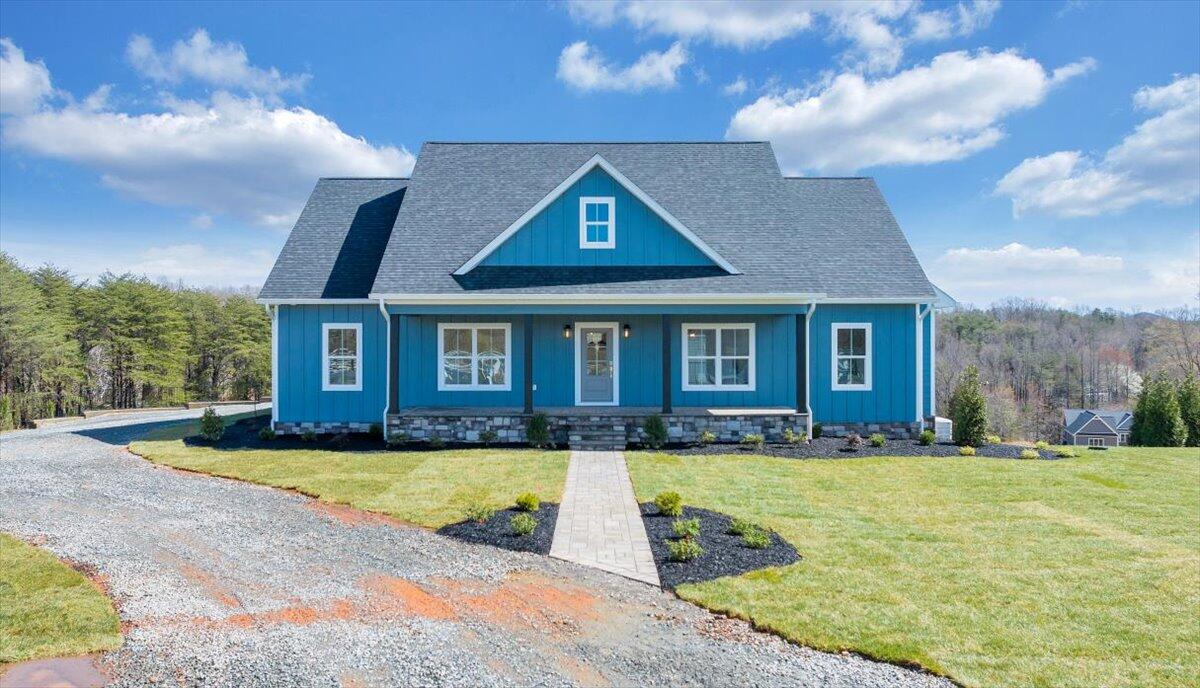 27 Smokehouse Road Moneta, VA 24121 - Photo 115 of 144 112-DJI_20260313024239_0323_D-R5