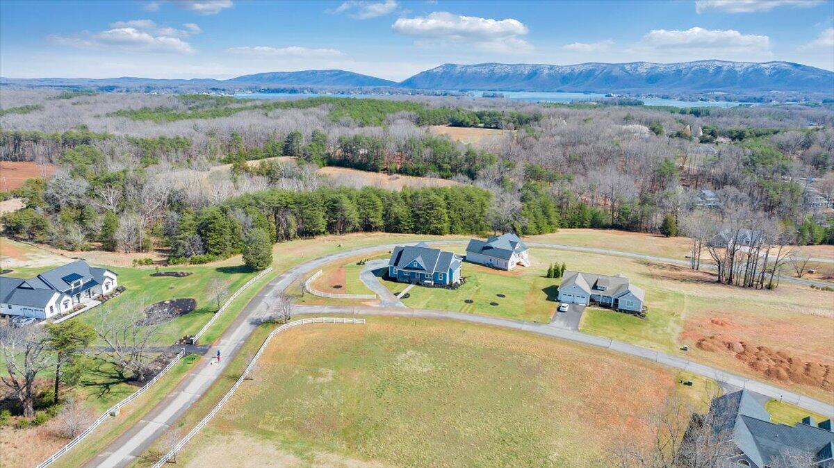 27 Smokehouse Road Moneta, VA 24121 - Photo 125 of 144 122-DJI_20260313024424_0331_D