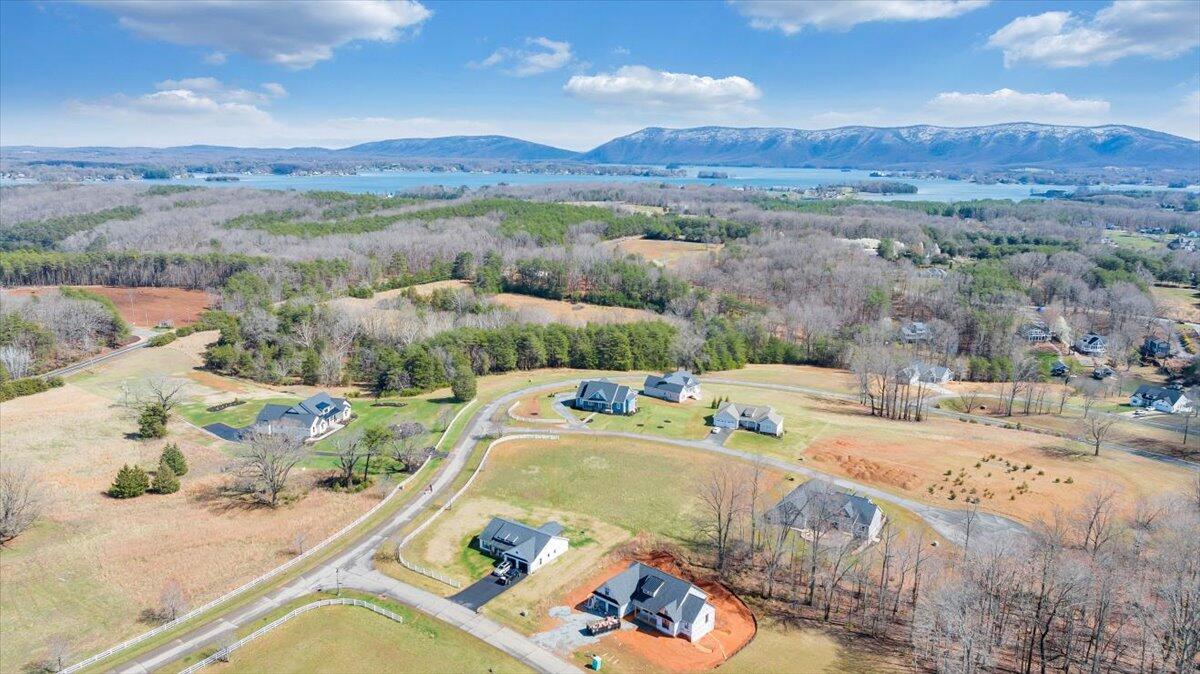 27 Smokehouse Road Moneta, VA 24121 - Photo 127 of 144 124-DJI_20260313024405_0330_D