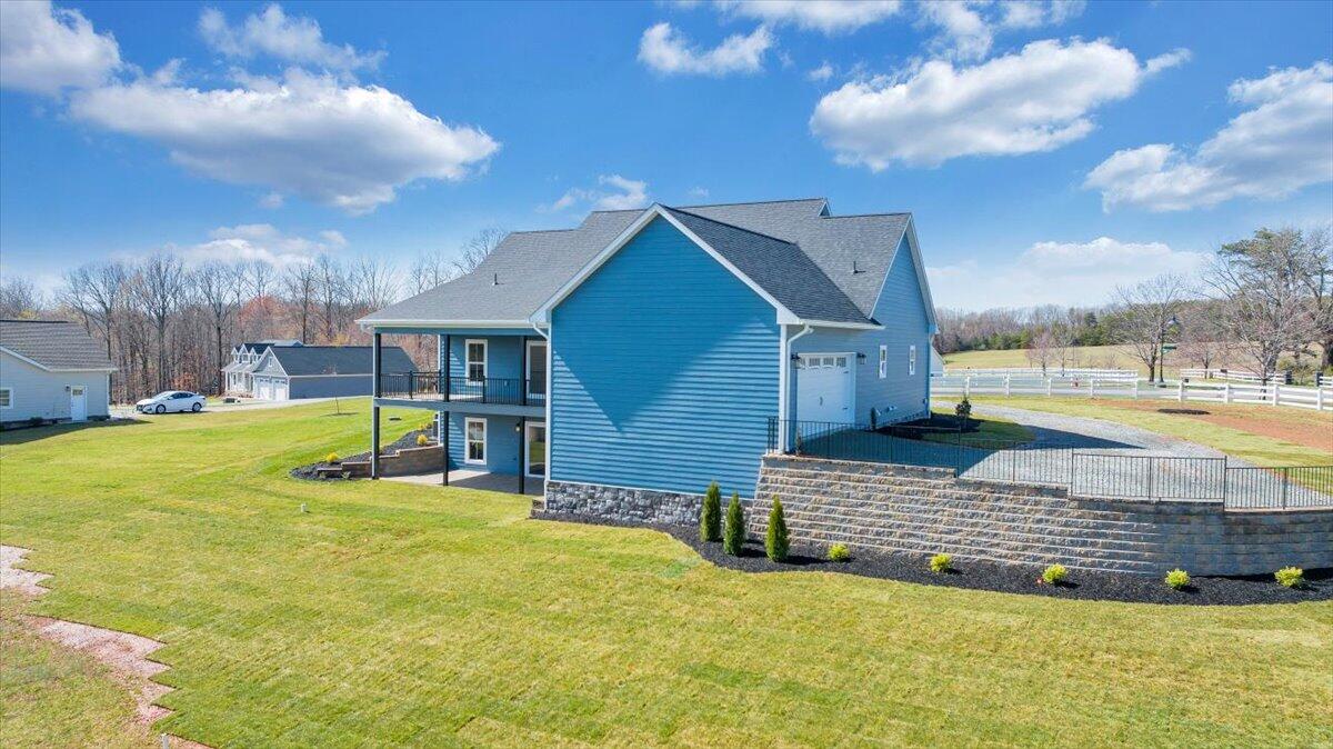 27 Smokehouse Road Moneta, VA 24121 - Photo 136 of 144 133-DJI_20260313025446_0365_D