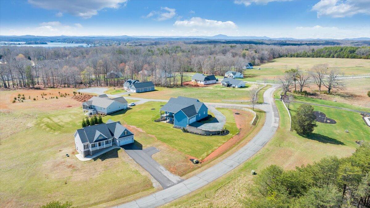 27 Smokehouse Road Moneta, VA 24121 - Photo 138 of 144 135-DJI_20260313025422_0362_D