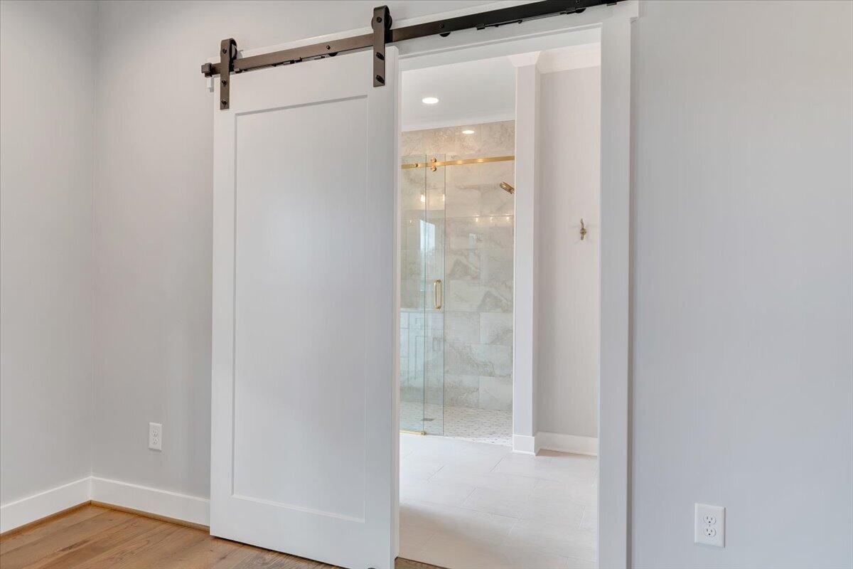 27 Smokehouse Road Moneta, VA 24121 - Photo 44 of 144 044-MIB00572