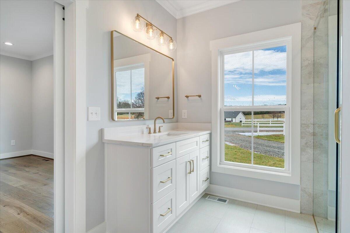 27 Smokehouse Road Moneta, VA 24121 - Photo 48 of 144 048-MIB00590